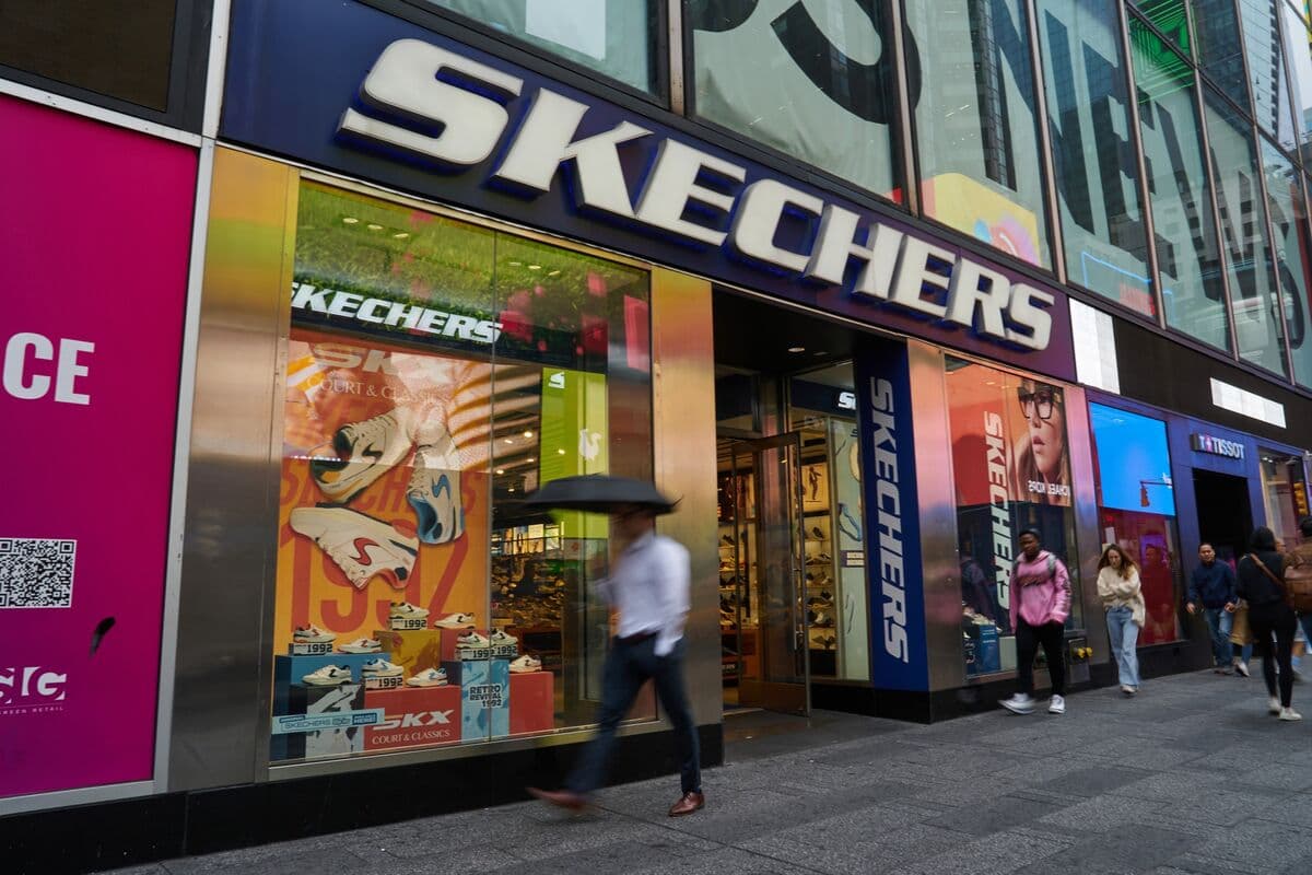 Skechers Ups Offer to Hedge Funds Challenging Price of 3G Buyout