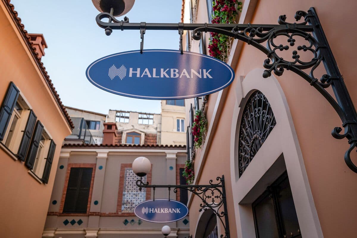 US Asks to Drop Iran Sanctions Case Against Turkey’s Halkbank
