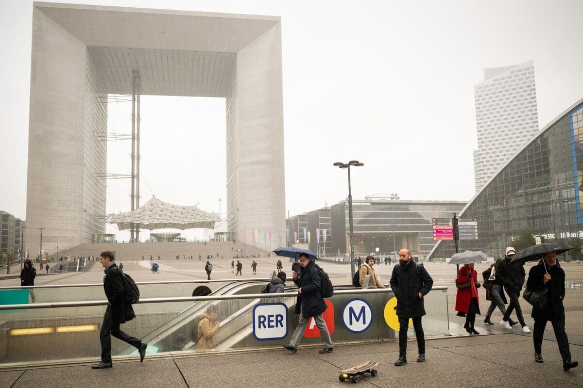 French Resilience to Iran War Wilts in Blow to Budget Plans