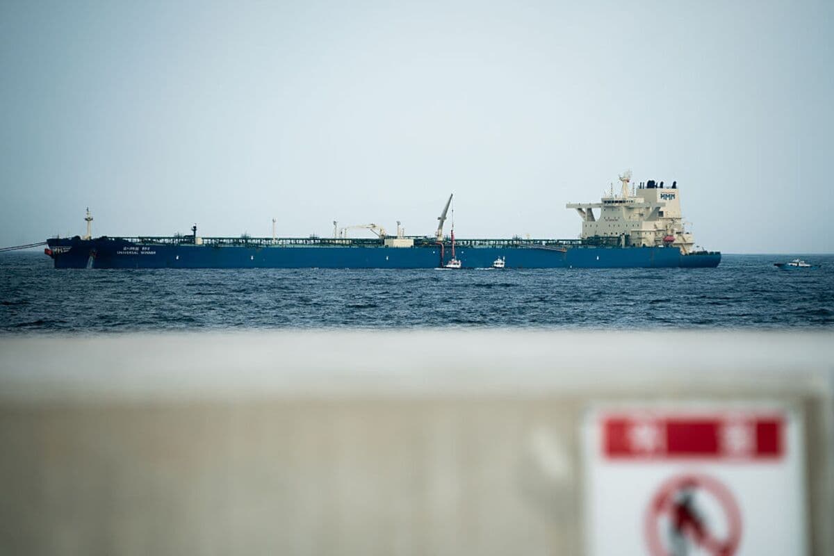 Hormuz Oil Flows Surge as Gulf Producers Embrace Workarounds