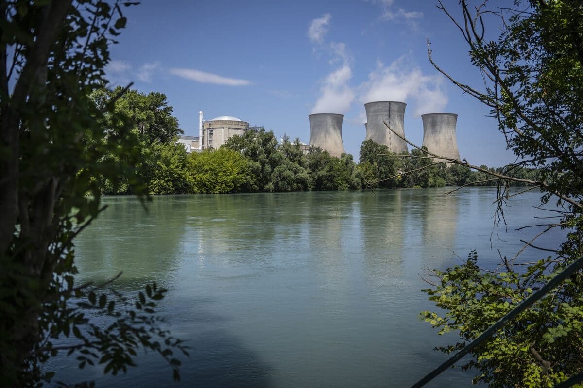 French Power Prices Jump as Hot Weather Spurs Nuclear Concerns