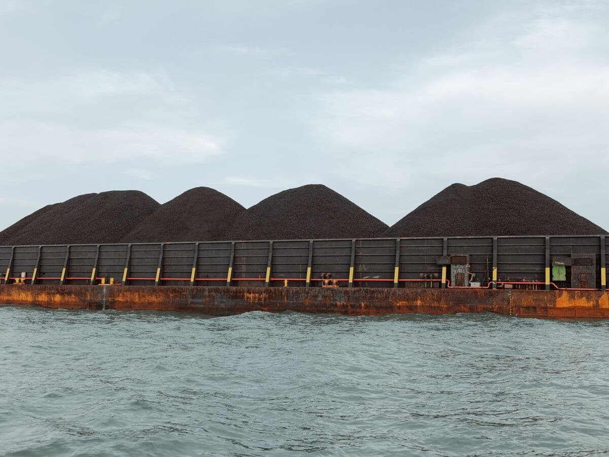 Asia Coal Prices Hit 2-Year High on Indonesia Export Rules