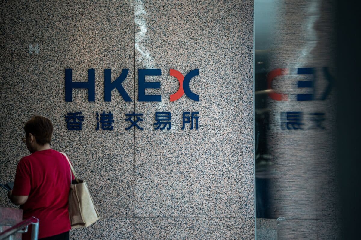 Zhipu, Minimax Seen Joining HK Tech Gauge, Luring More AI Bets