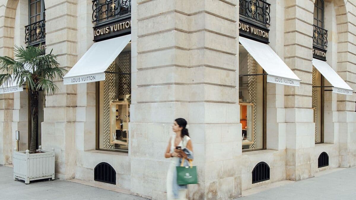 LVMH Misses Estimates; Kering, Hermes Set to Report