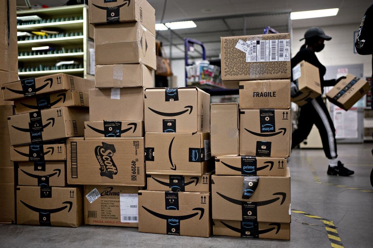 Amazon Inks $17.5 Billion Loan as AI Borrowing Frenzy Grows