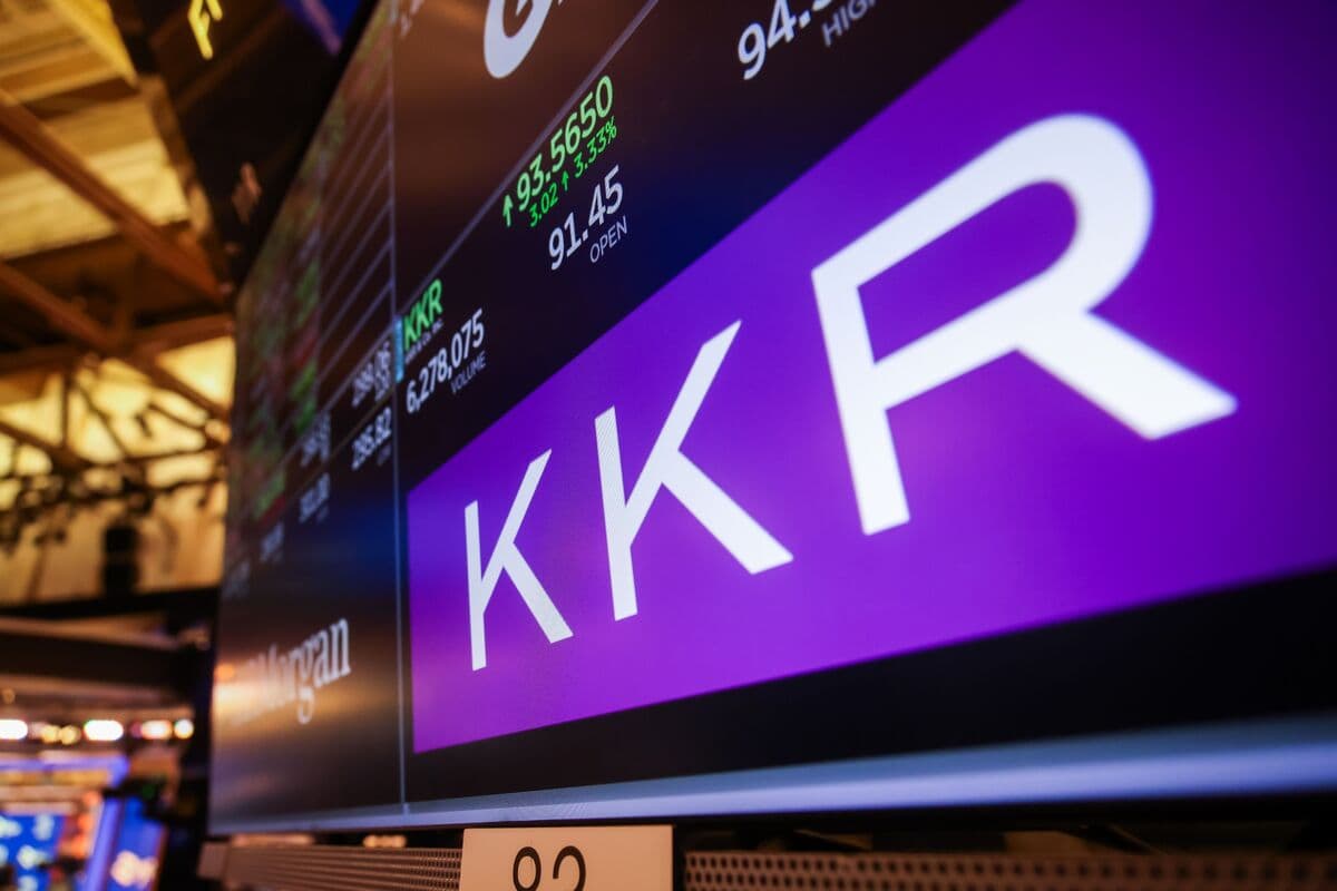 KKR Curbs Redemptions in Non-Traded Private Credit Retail Fund