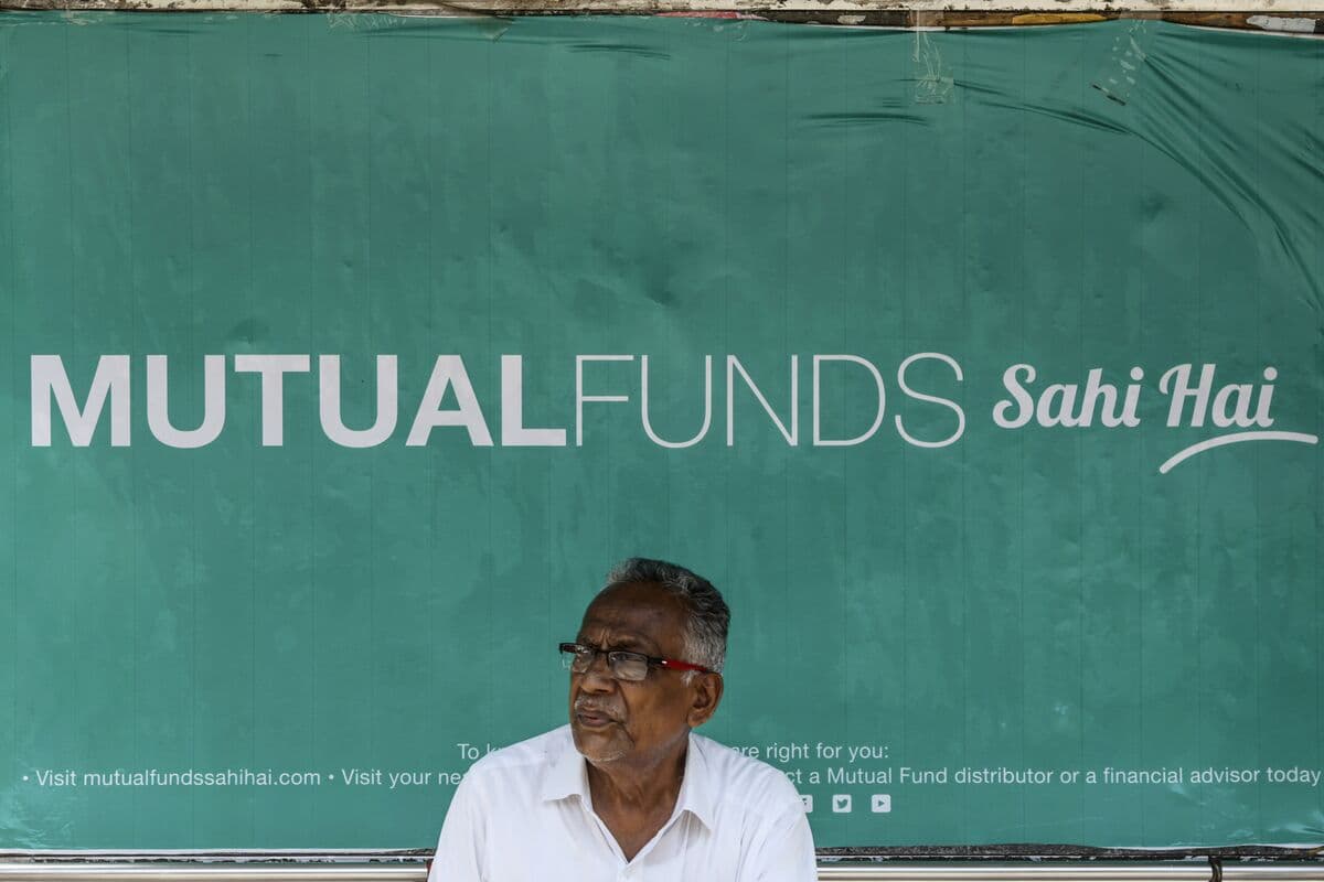 India Equity Fund Investors Turn Cautious as War Risks Grow