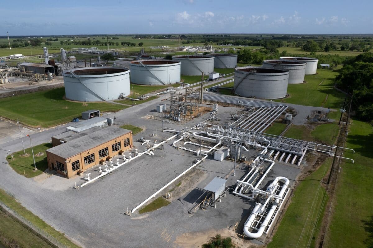 US Natural Gas Futures Dip on Lower Flows to LNG Export Plants