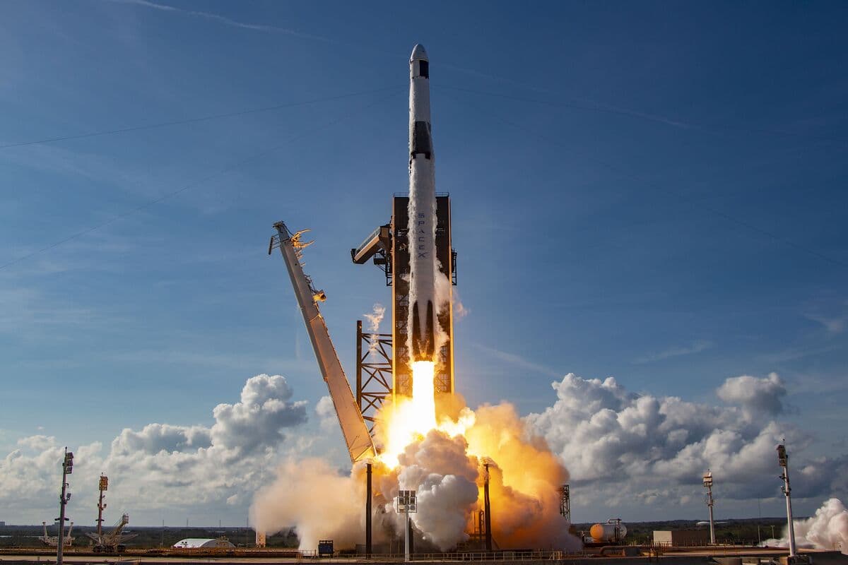 SpaceX Seeks $75 Billion in IPO at $135 Per Share: Reuters