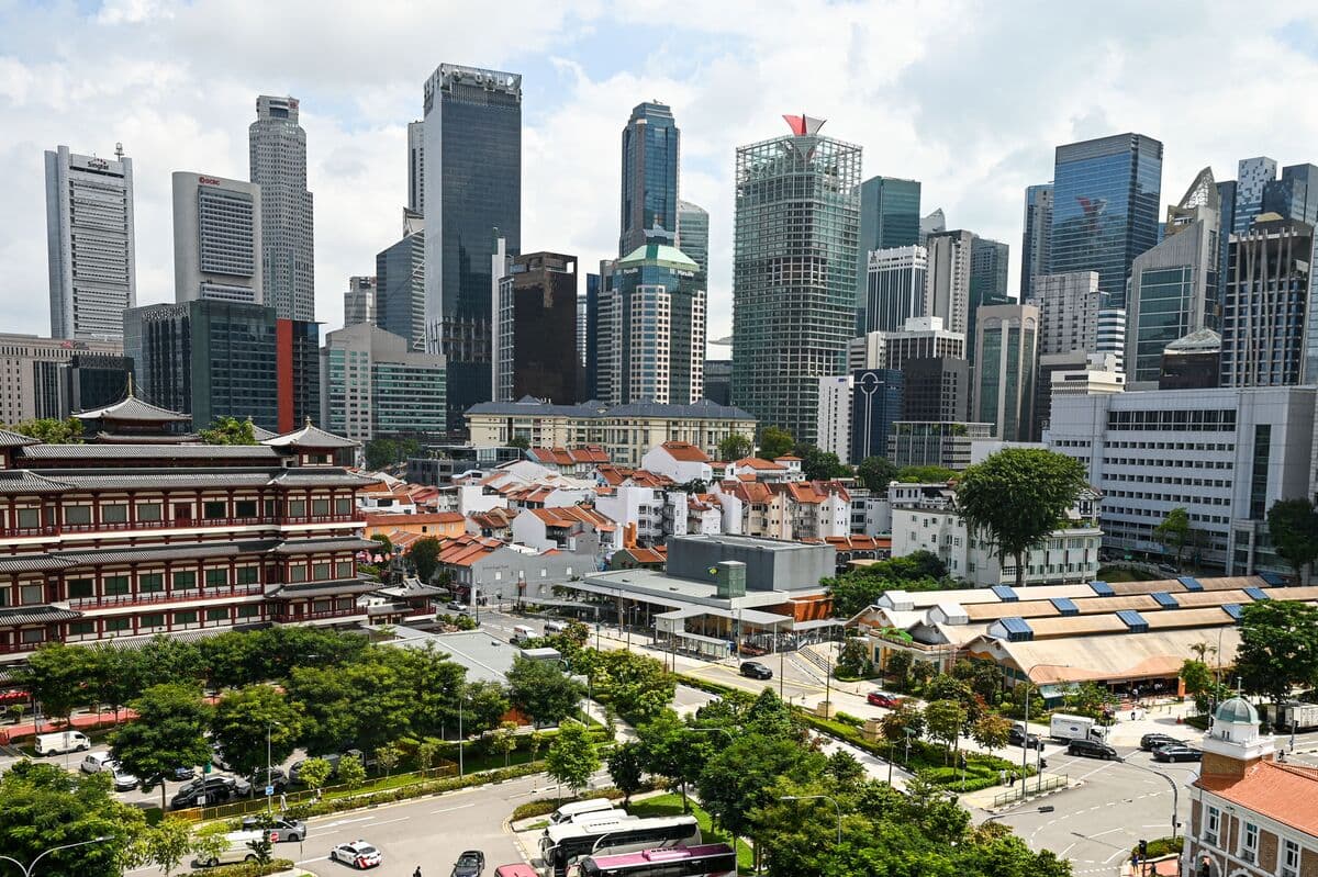 Singapore’s CapitaLand Sheds 10% of China Staff Amid Downturn