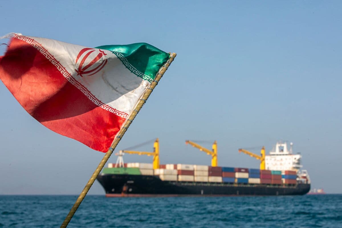 Trump Touts Imminent Iran Deal That Would Reopen Hormuz Strait