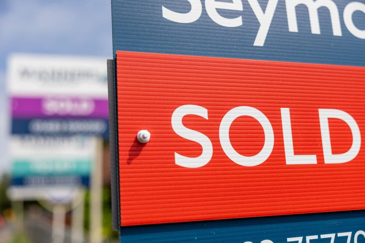 UK House Prices Drop as Mortgage Costs Bite, Nationwide Says