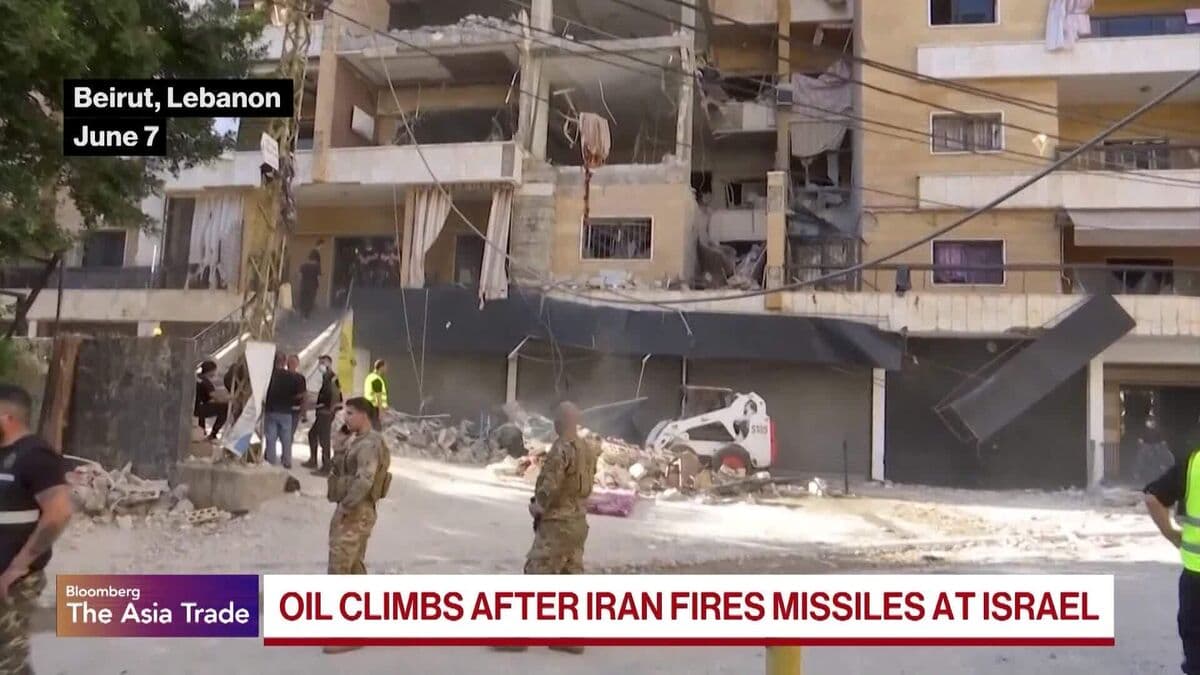 Iran Fires Missiles at Israel as Trump Defends Ceasefire