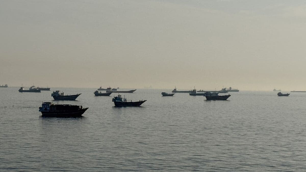 US and Iran Reach Deal to Reopen Hormuz