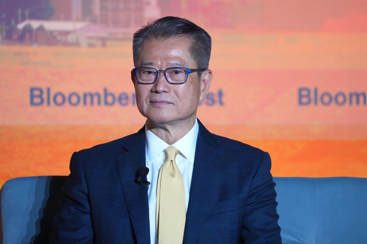 Hong Kong Will Inspire China’s Confidence on Capital Flows, Says City’s Financial Secretary