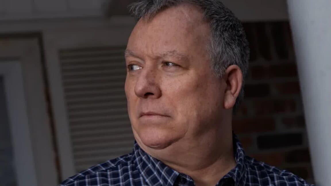 Man wins $835K after sheriff jailed him for a month over Charlie Kirk post