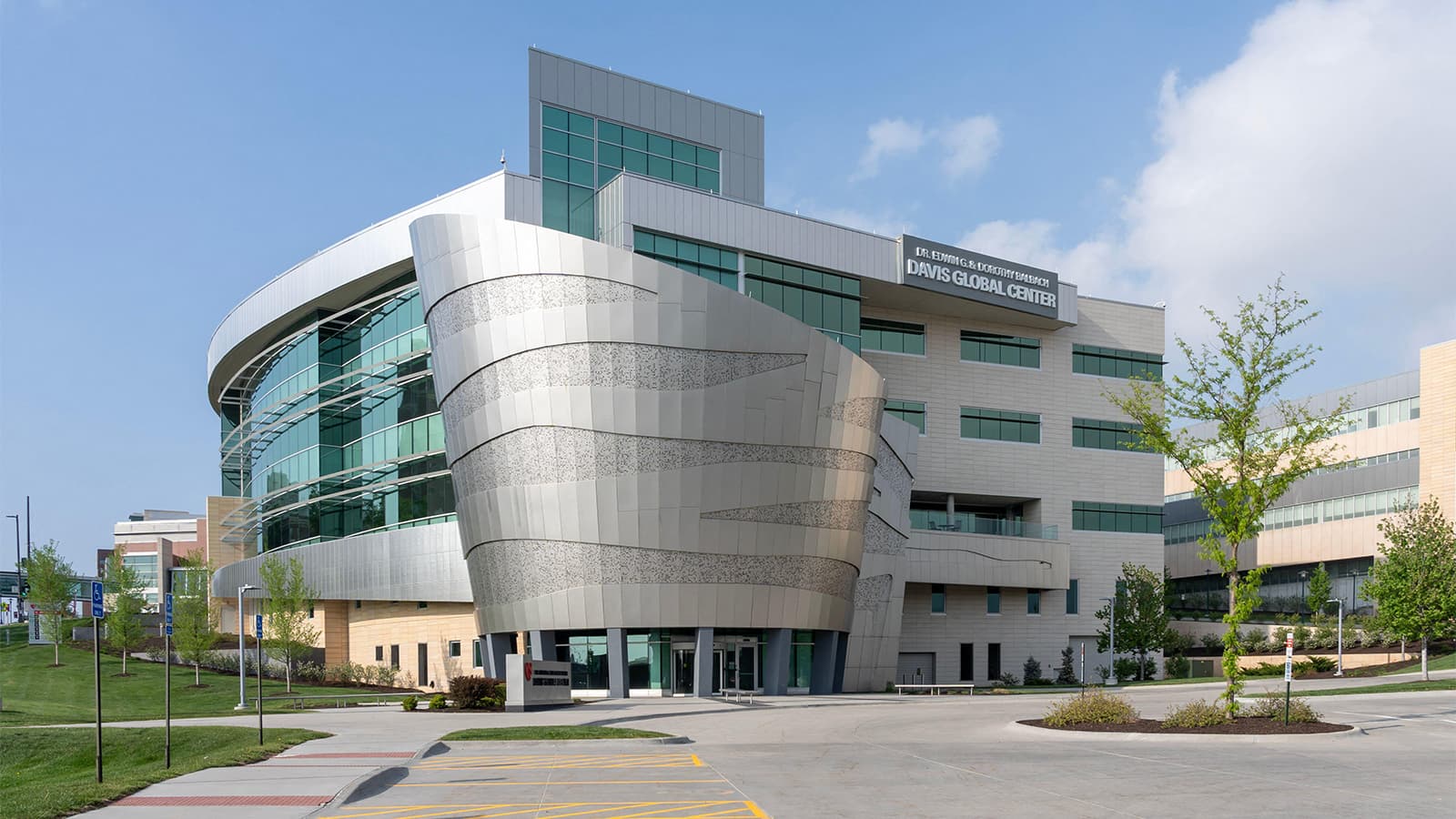 CDC Chief Orders 2 Americans to Quarantine Over Hantavirus Concern
