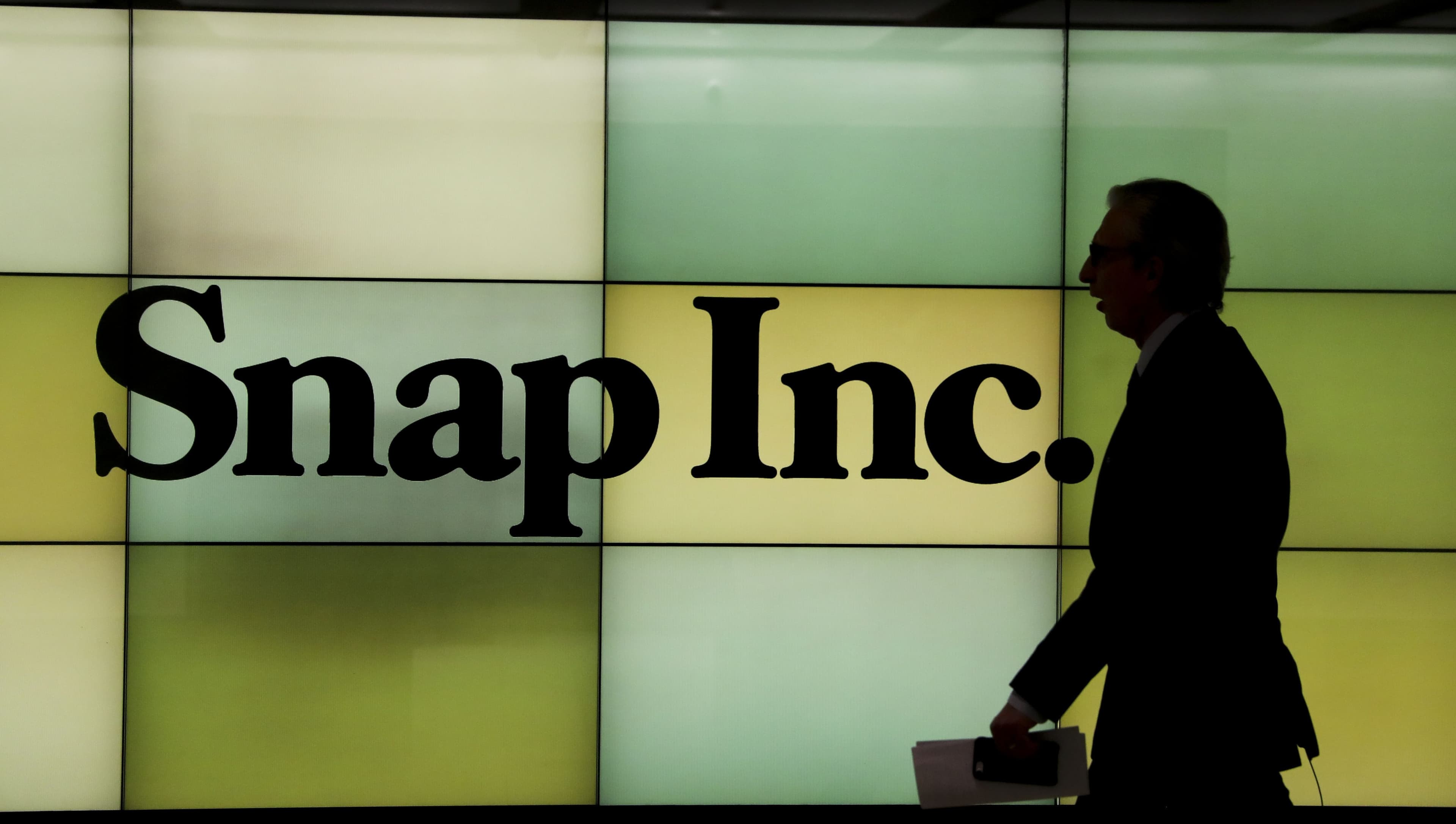 Snap Cutting 16% Of Full-Time Workforce; CEO Evan Spiegel Says AI Offers “New Way Of Working”