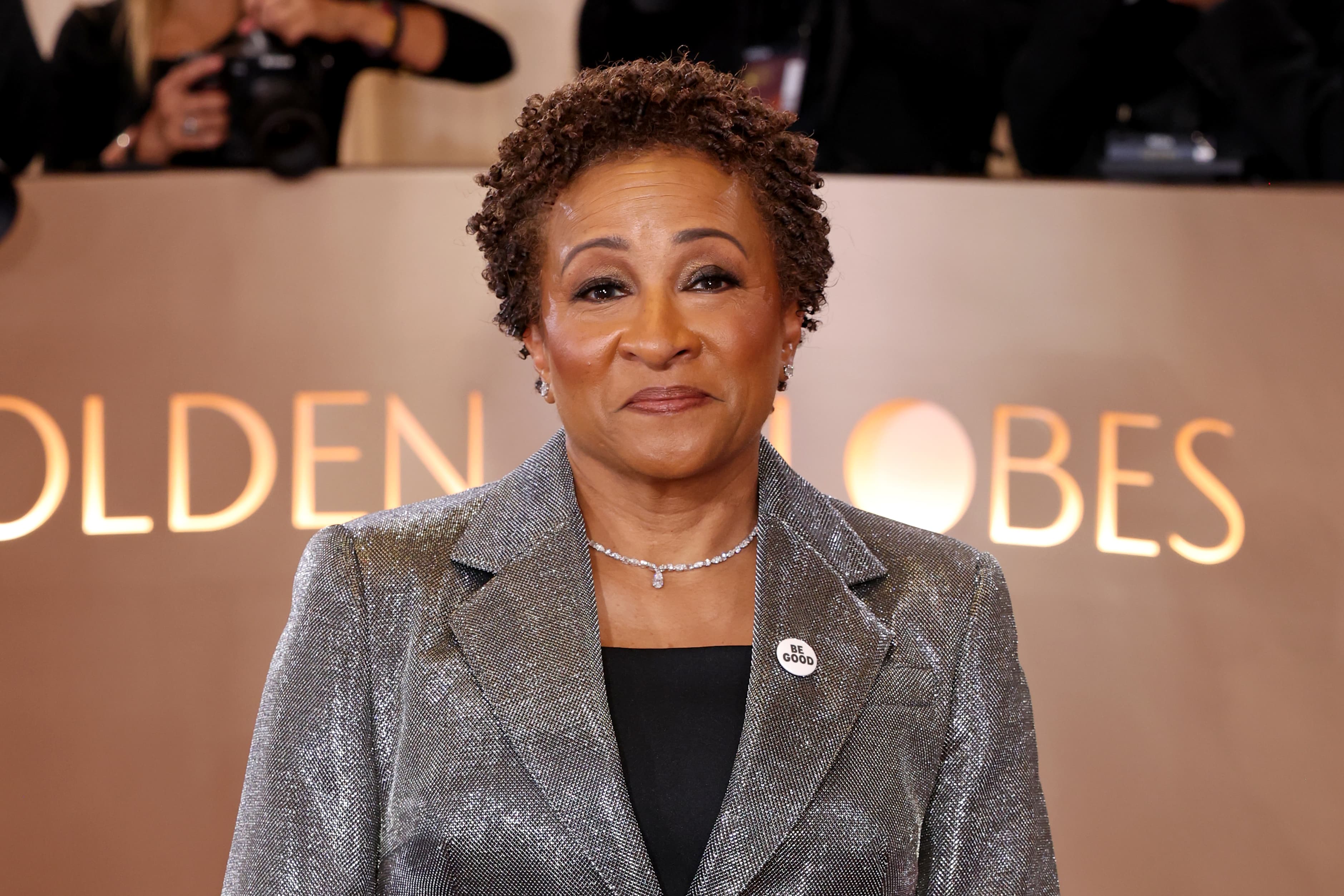 Wanda Sykes Reveals Why She Turned Down Kevin Hart’s Netflix Roast & What Bill Maher Had To Say About Her Golden Globes Joke