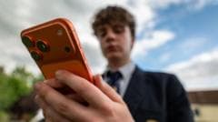 Social media as bad for young people as smoking, top doctors say