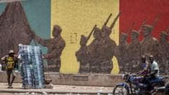 'How are we going to get back home?' Islamist group tightens blockade on Mali capital