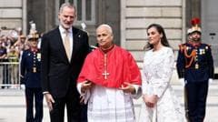 Pope begins Spain visit with praise for country's opposition to war and support for migrants