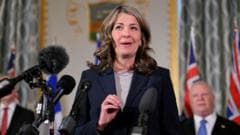 Alberta to hold referendum on whether to remain in Canada