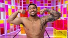 Police officer turned Love Island US contestant faces hometown backlash