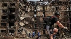 Russia threatens more Kyiv strikes and tells foreign nationals to leave