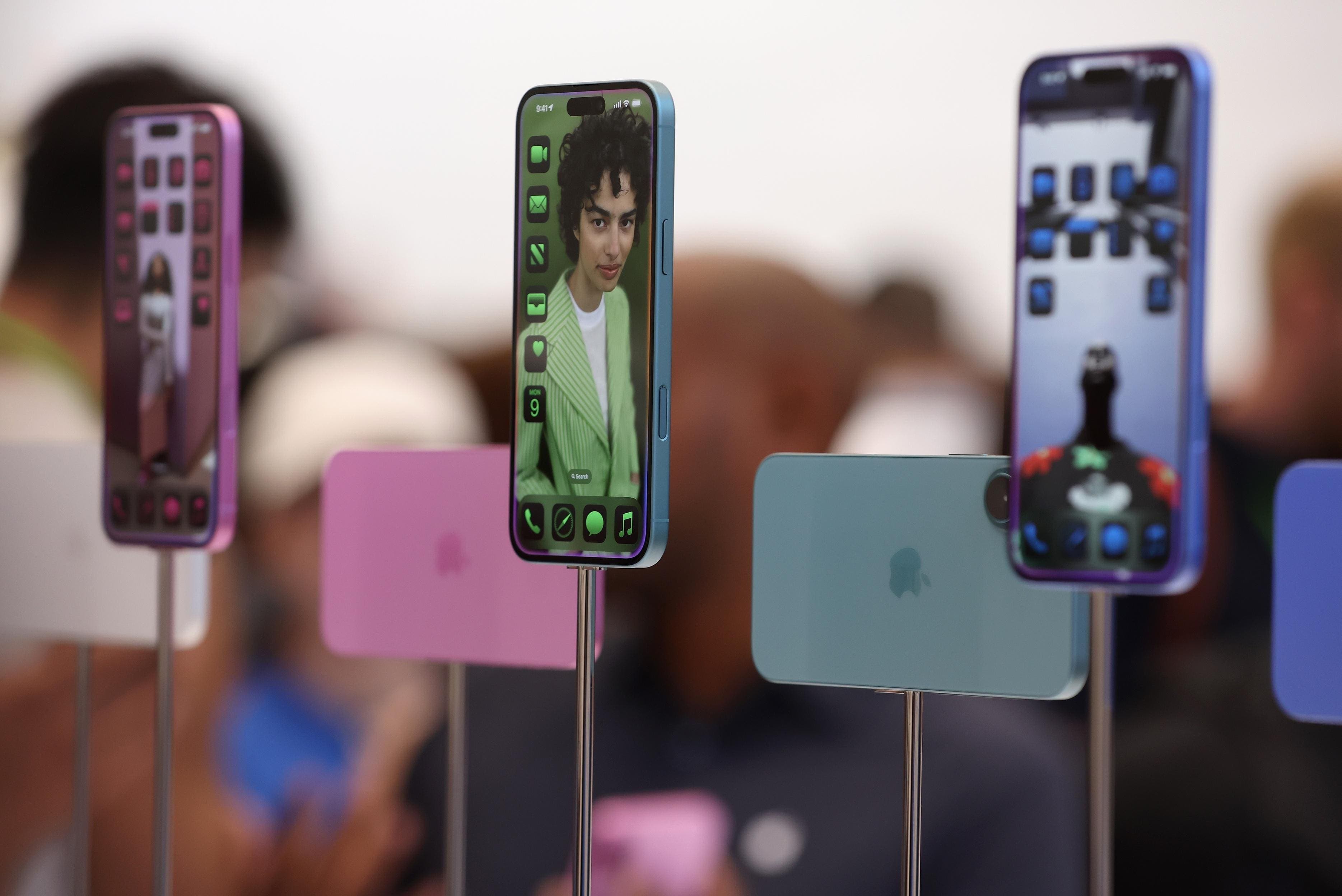Hundreds Of Millions Of iPhones Are Still On iOS 18: Here’s A New Reason To Upgrade Now
