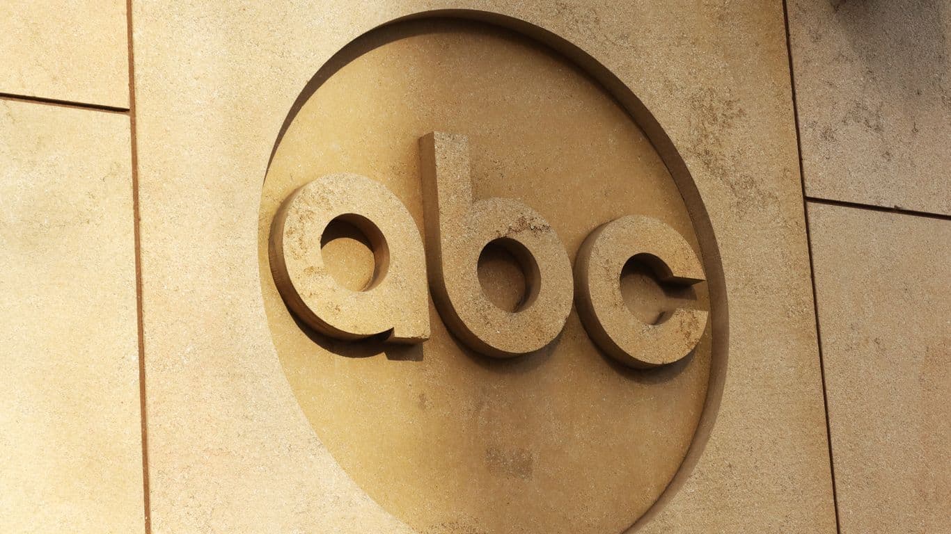 FCC orders review of ABC's broadcast licenses