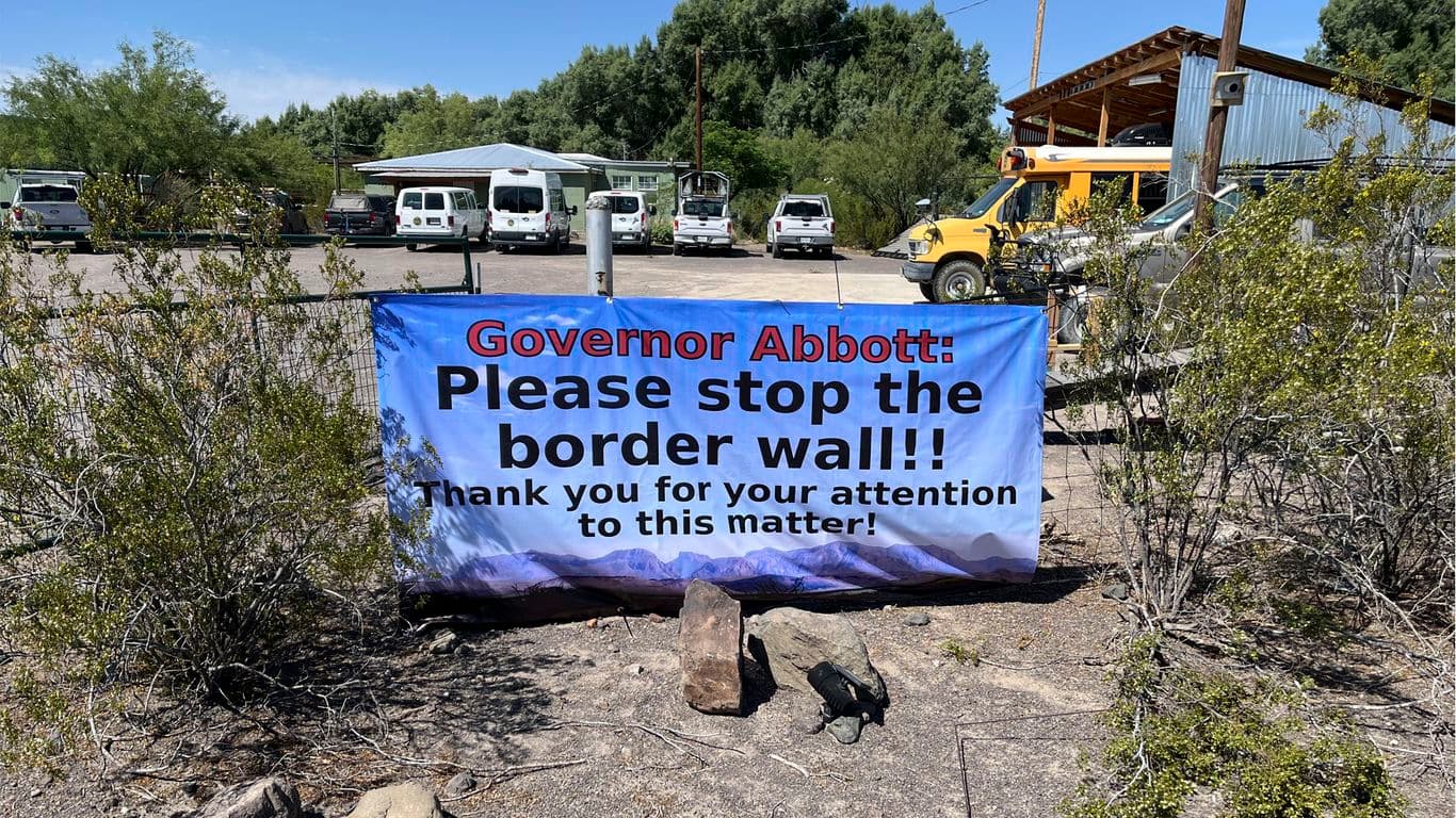 Trump's border wall deal you can't refuse