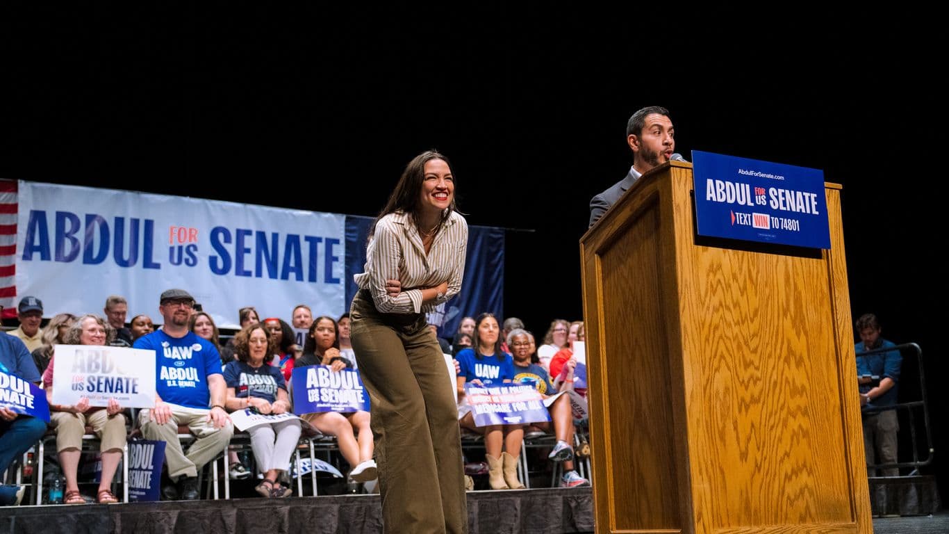 AOC channels Obama's "Hope and Change" message
