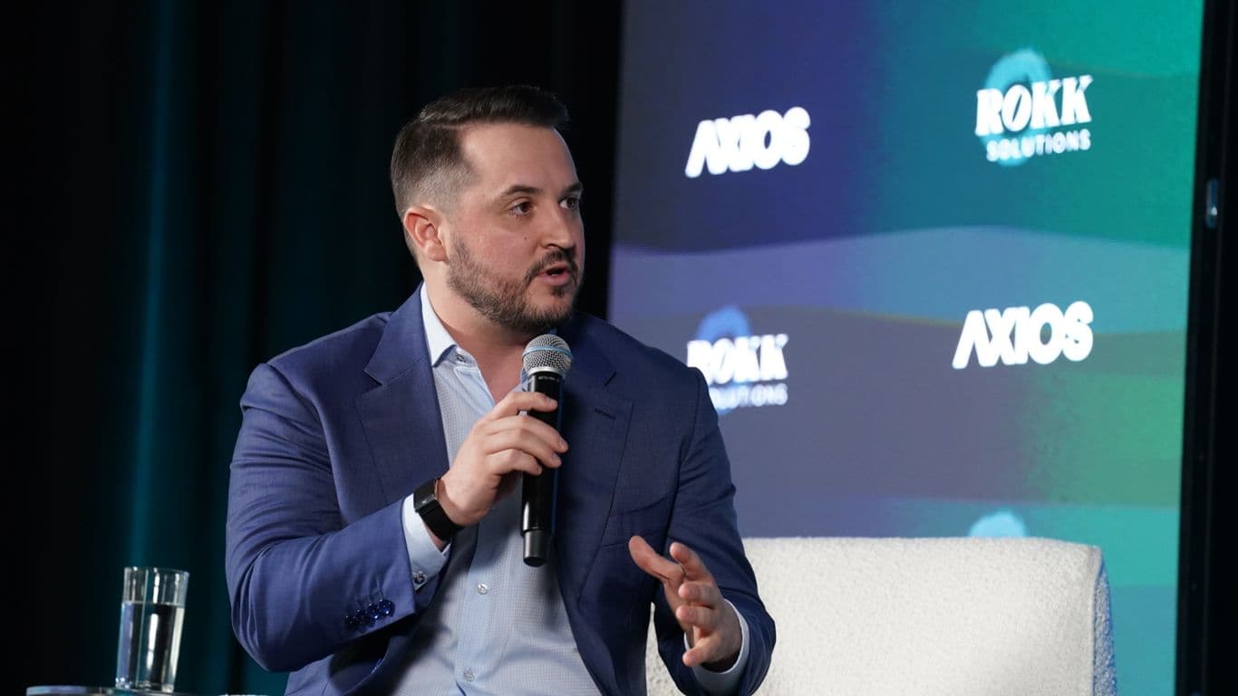 Exclusive: "Just tell him the truth": An ex-aide's advice for talking to Trump