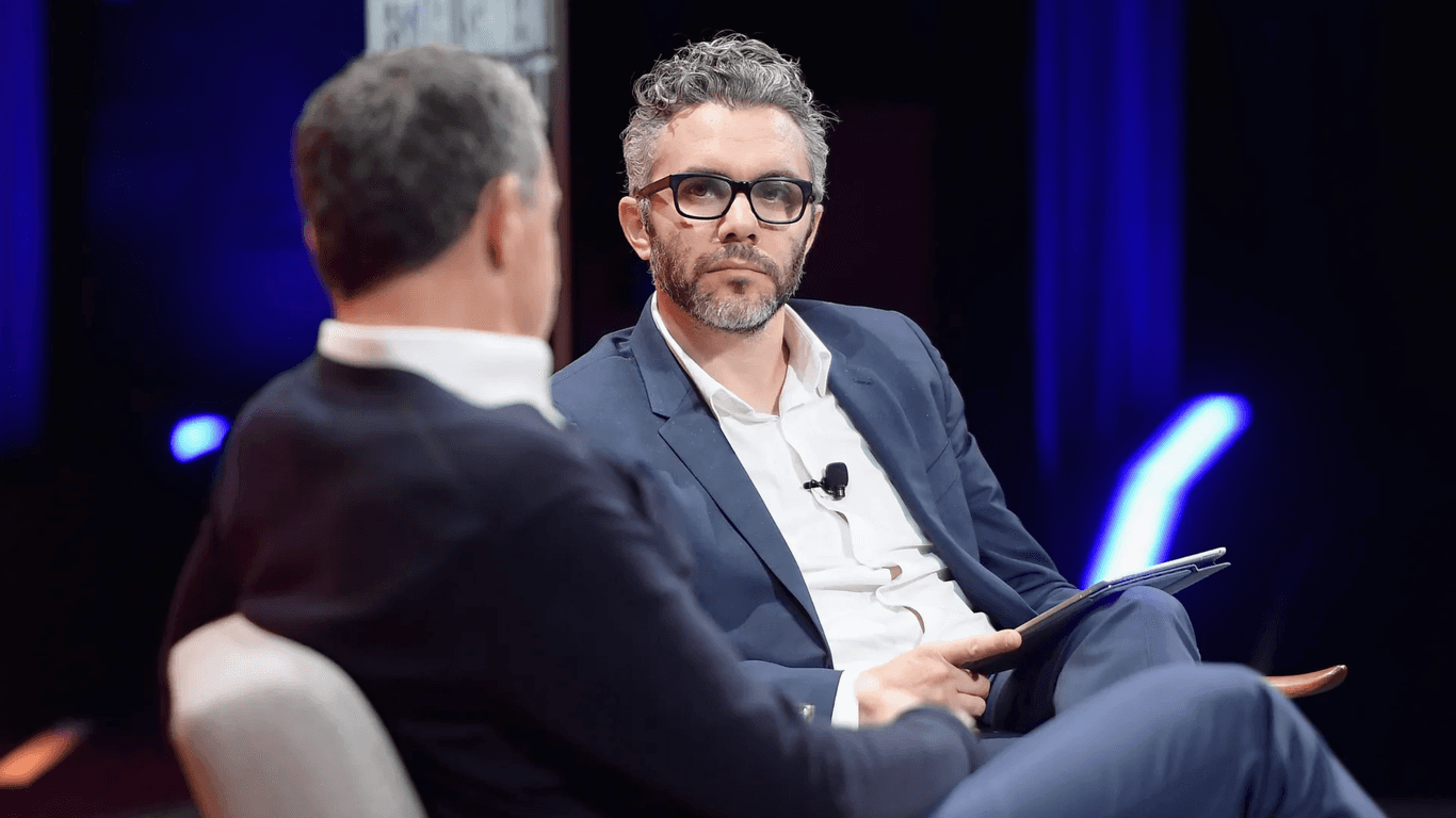 New "60 Minutes" head faces blowback as staffers rebuke changes