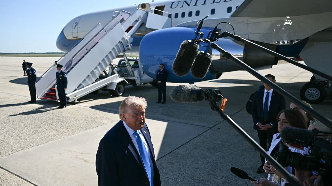 Trump gives blasé response to rate hike possibility