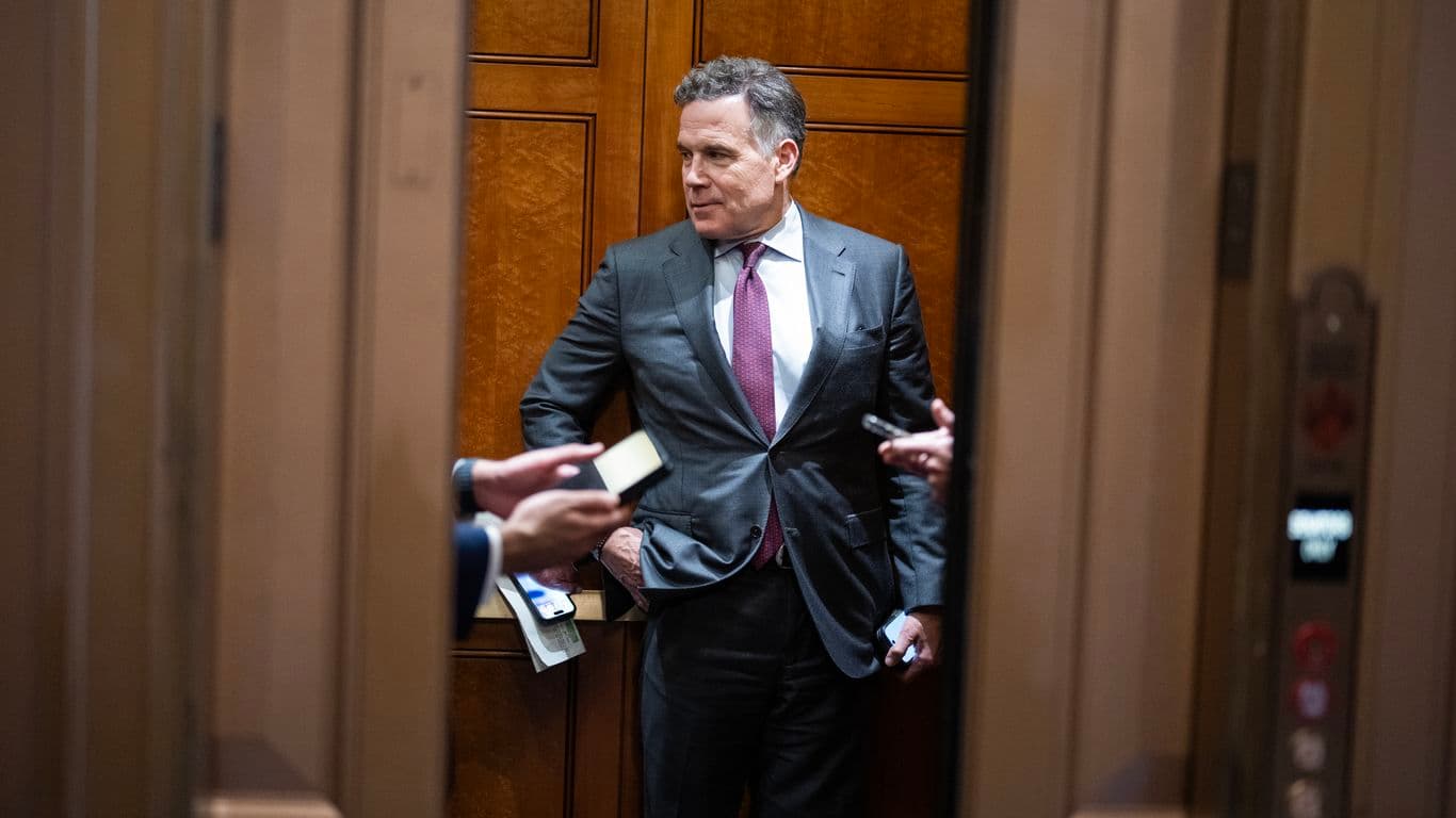 Exclusive: AI's revolution comes with risks, Sen. McCormick says