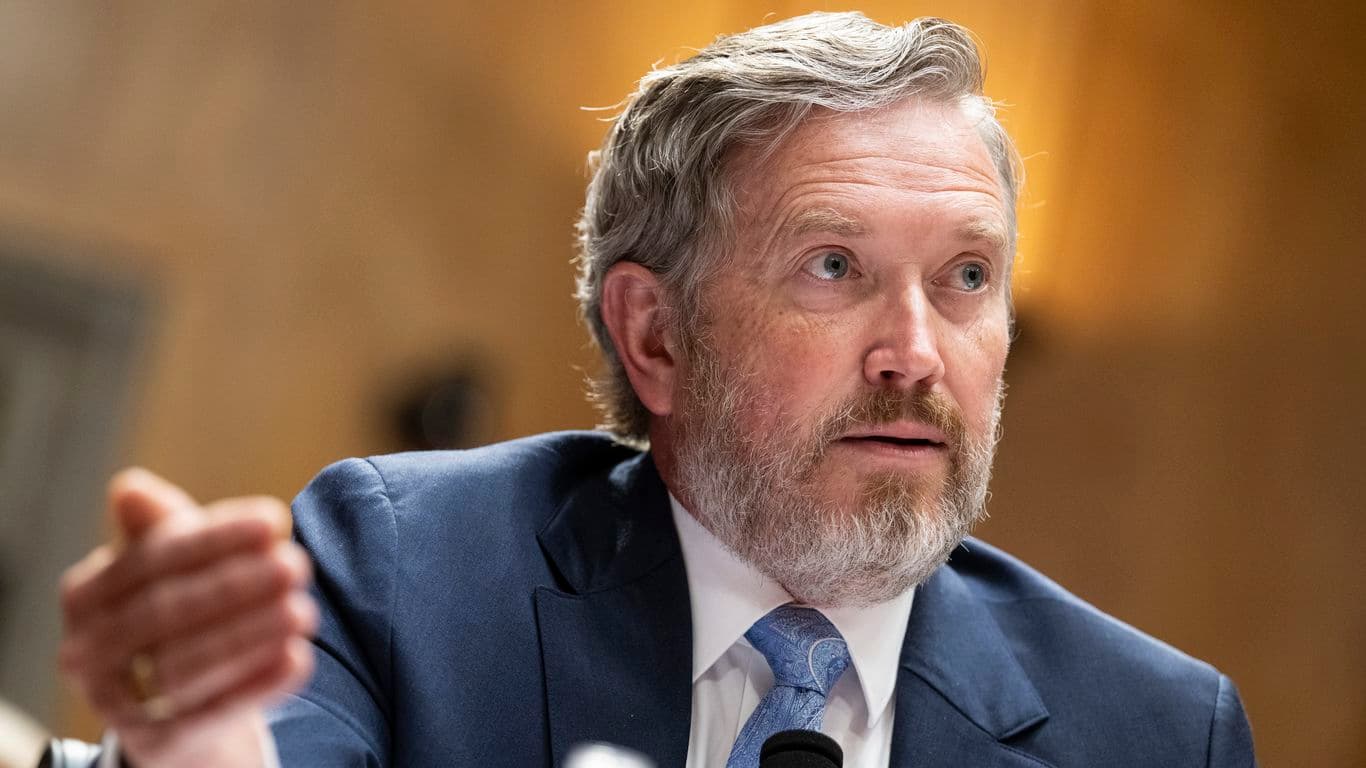 Elon Musk sits out Thomas Massie's primary