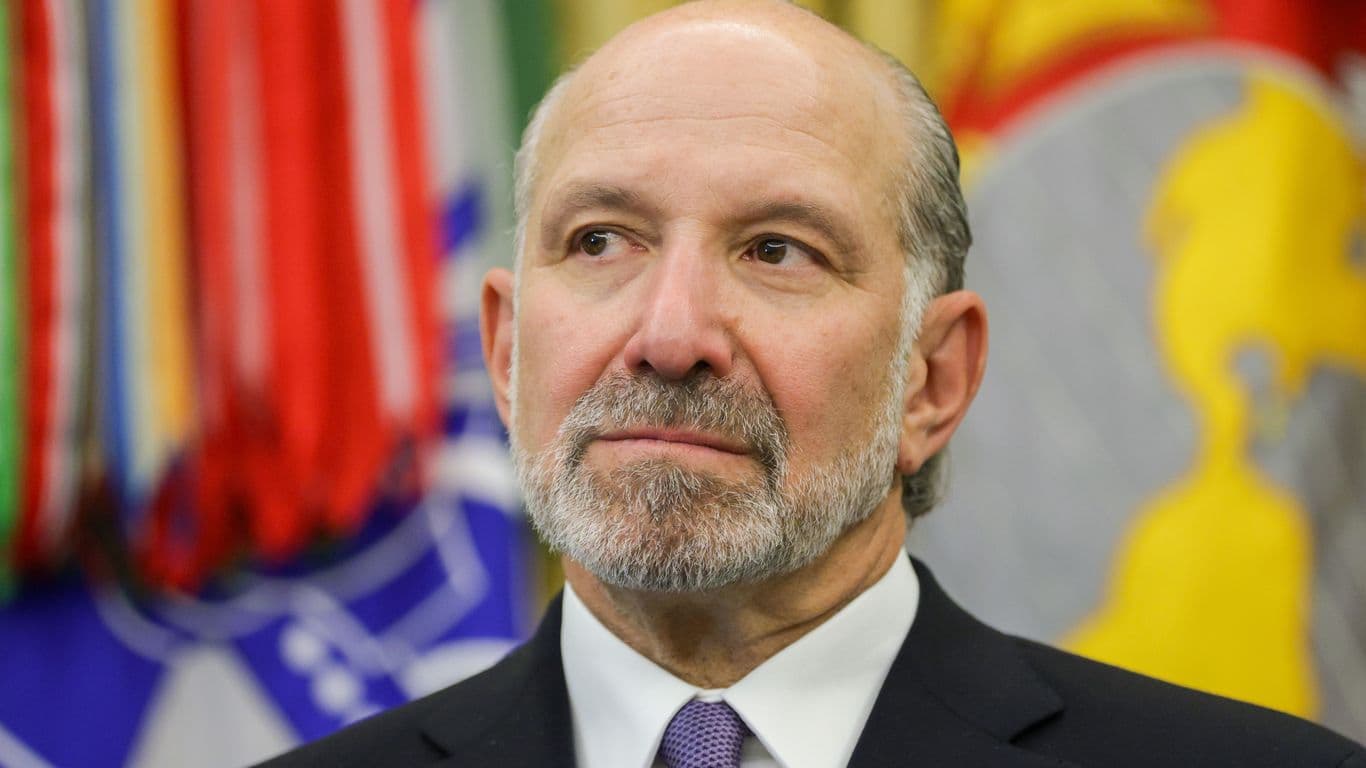 Scoop: GOP called Howard Lutnick to reverse crypto PAC's Texas move