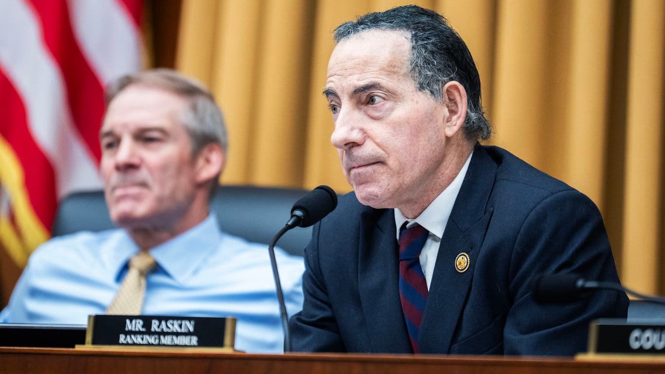 Democrats move to shut down Trump's $1.8 billion "anti-weaponization" fund