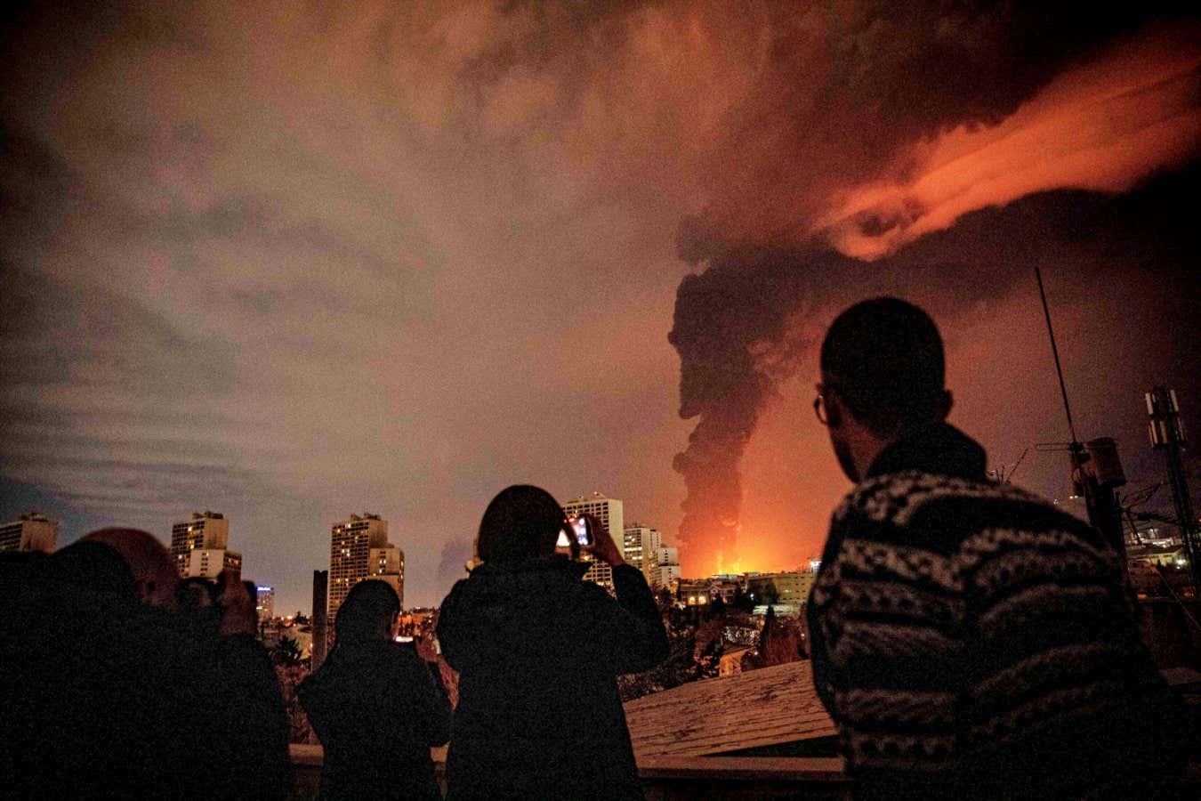 Attack on Iran’s oil released as much pollution as a volcano