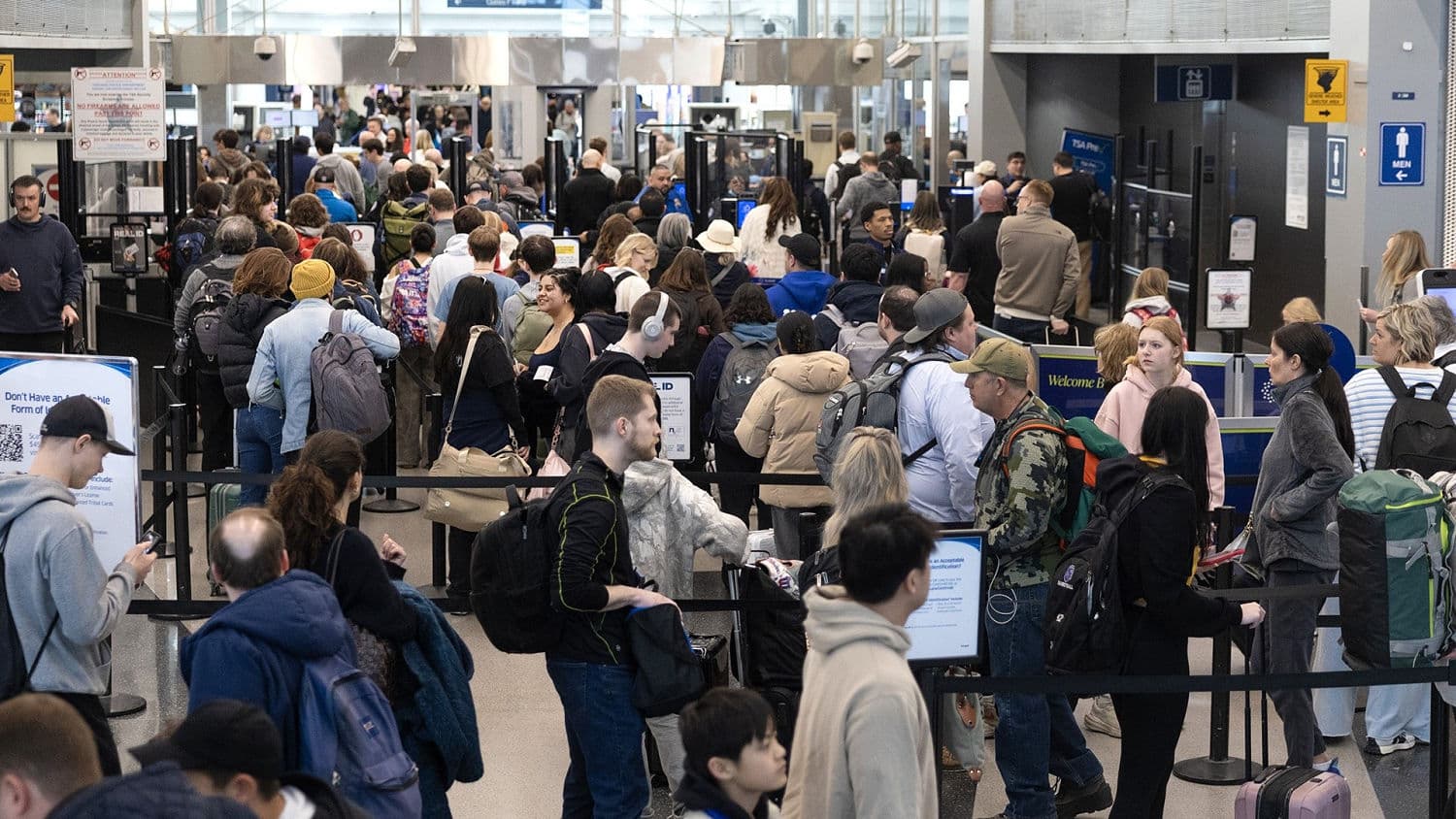 TSA Pay to Resume As Airport Security Bottleneck Persists