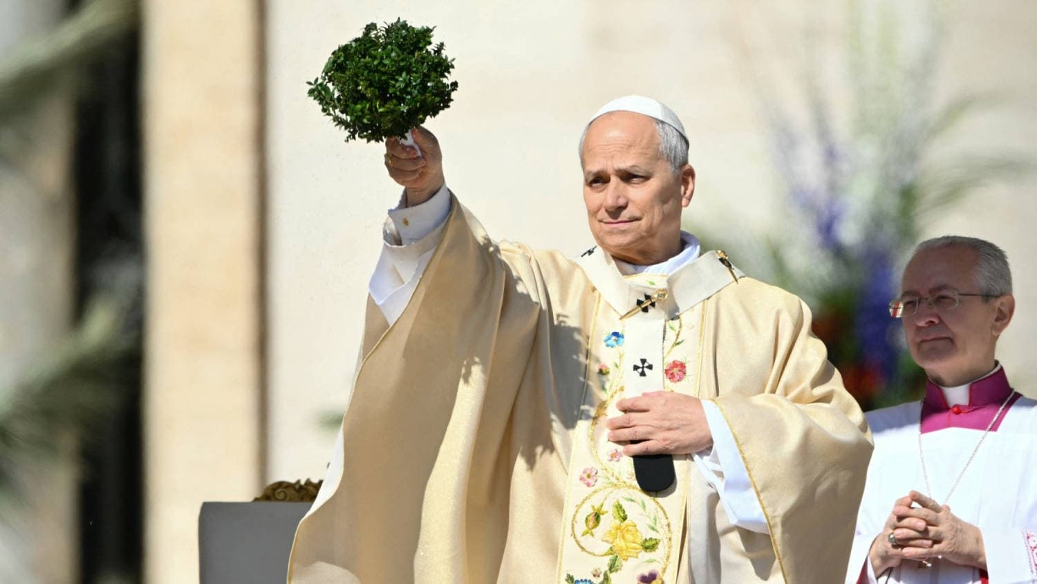 Pope Leo Celebrates First Easter Holiday as Pontiff
