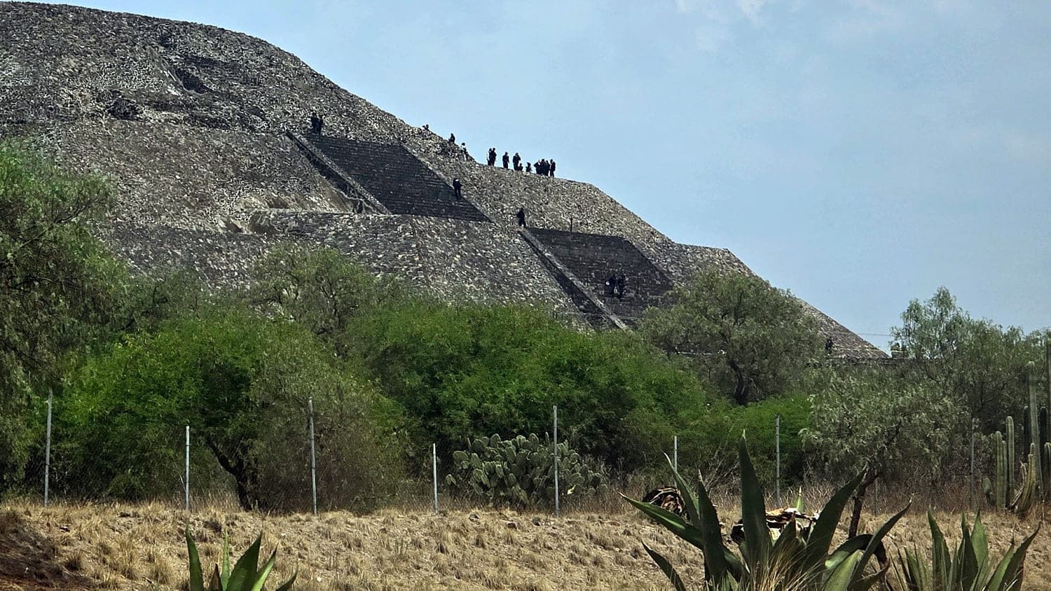 Gunman Opens Fire Atop Ancient Pyramid in Mexico, Killing 1