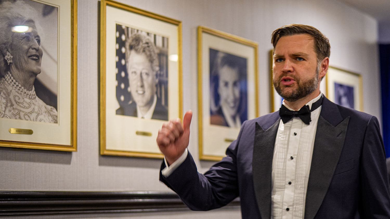 Vance, Trump rushed off stage at White House Correspondents’ Dinner