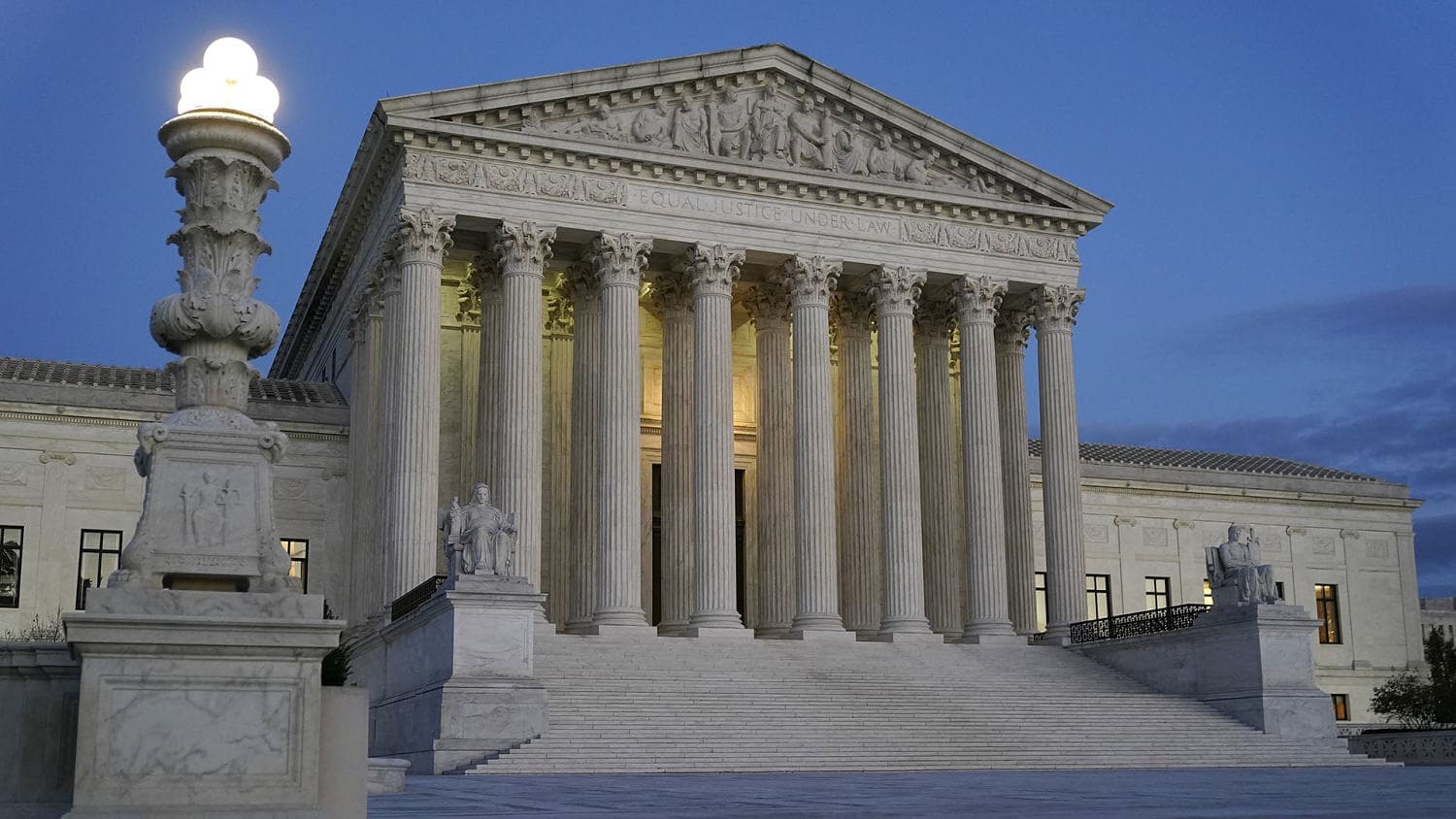 Supreme Court hears arguments in Trump's attempt to limit birthright citizenship