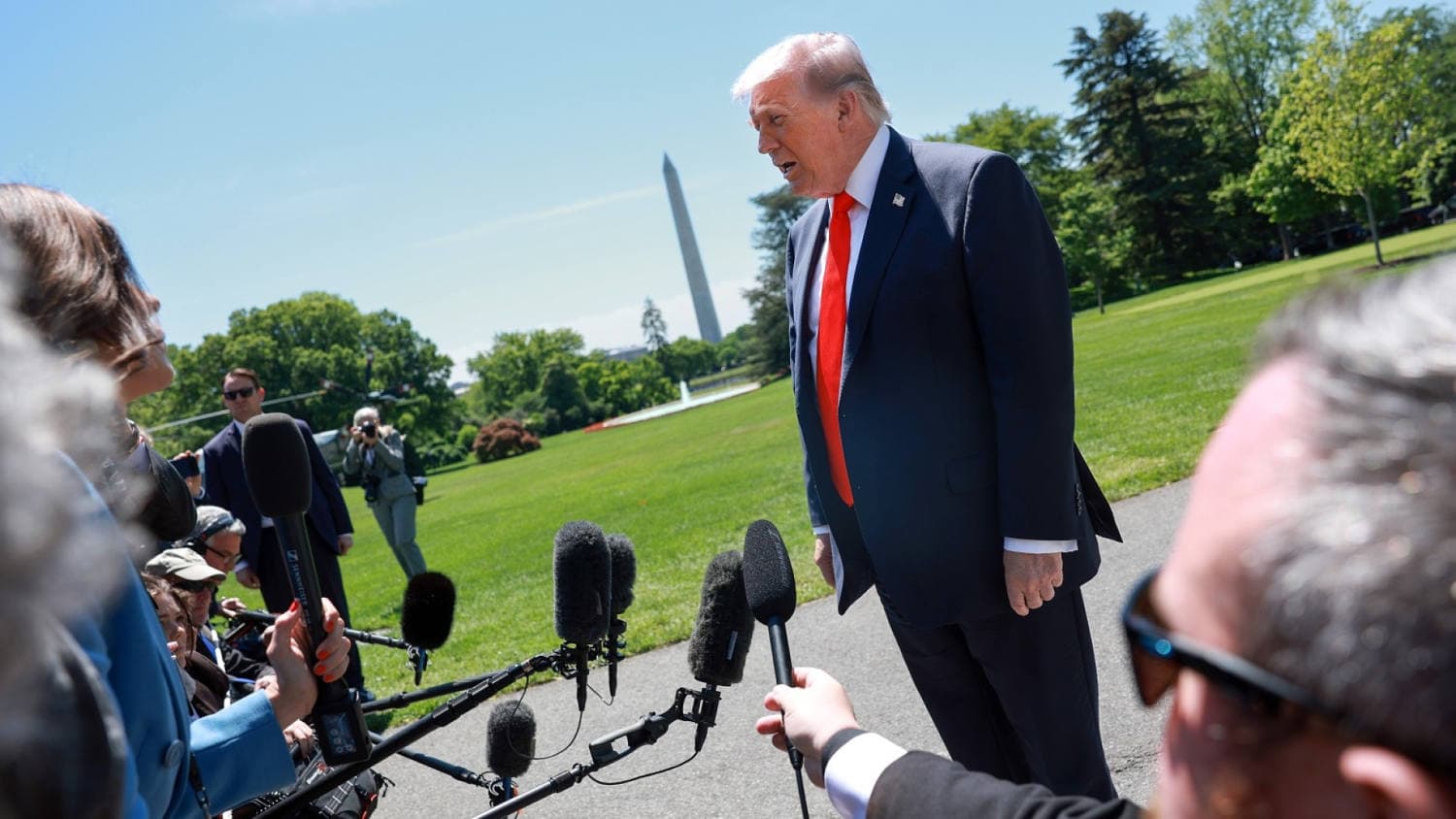 Trump says he considers the War Powers Act 'unconstitutional'