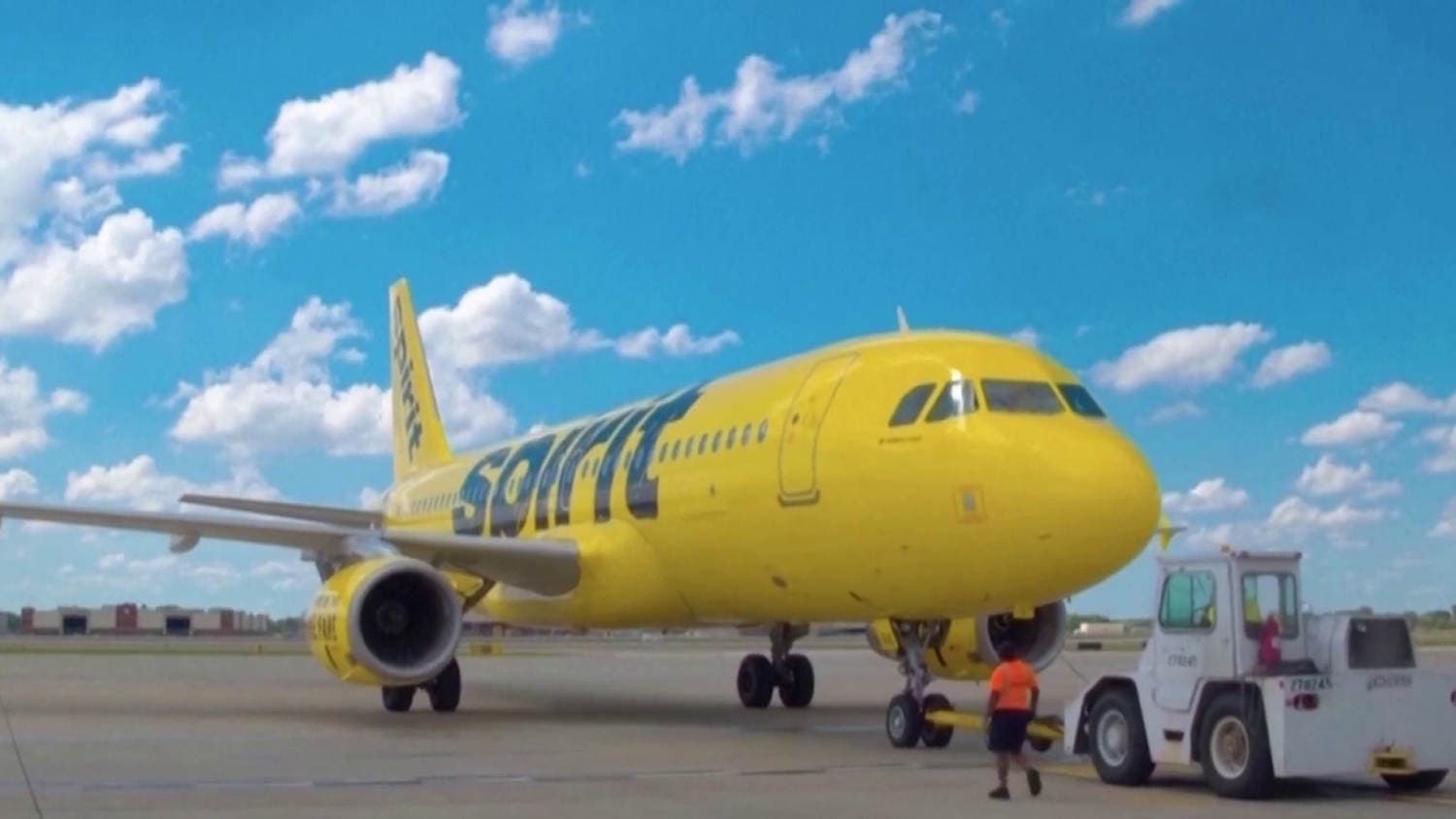 Spirit Airlines’ abrupt closure strands thousands of travelers