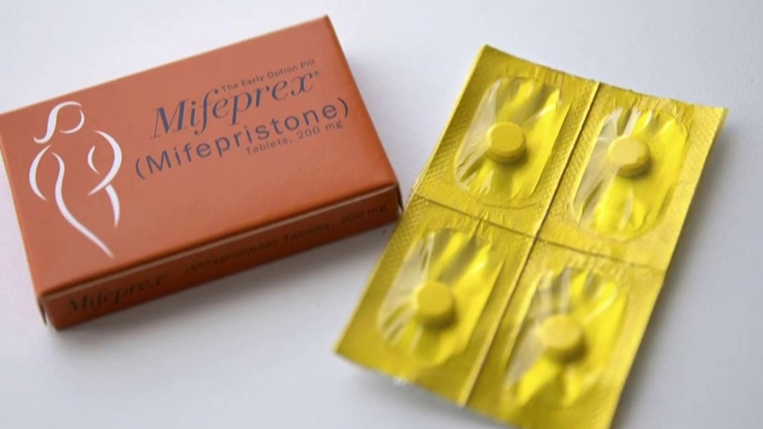 Supreme Court issues temporary pause on order blocking mail access to abortion pill