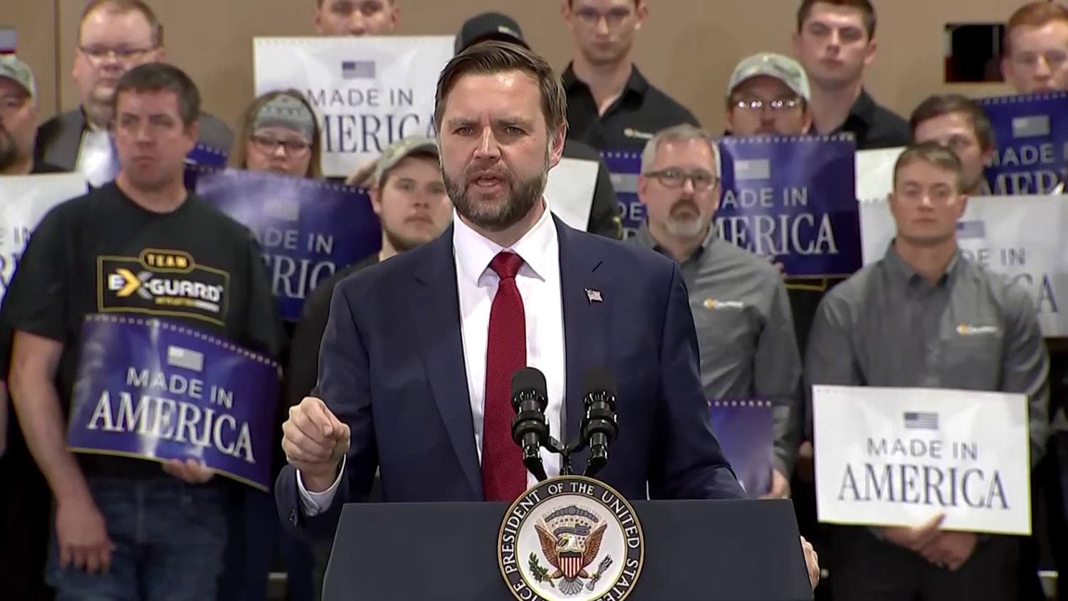 'This is not a normal election': Vance addresses Iowa voters in support of GOP candidate
